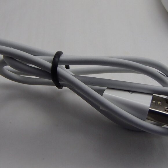 Genuine Apple A1152 Mighty Mouse MB112LL/B Optical Wired Mouse White MacPro - Picture 6 of 7